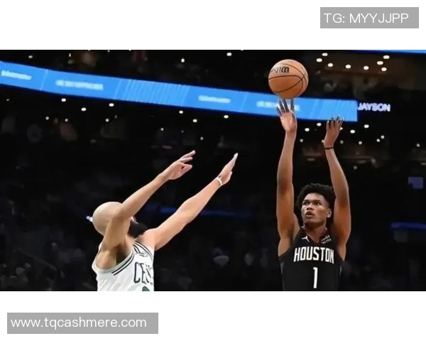 火箭队三分雨倾泻鹈鹕24记三分球的精彩对决